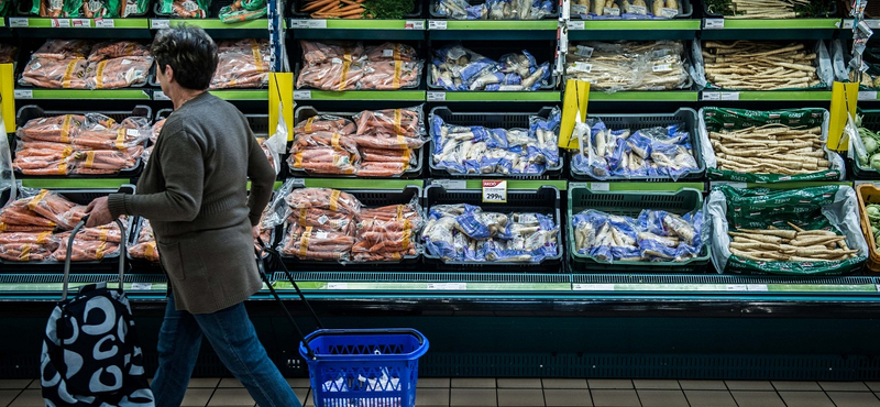 Kiárusítja magát a Tesco – szaladjon, most vehet olcsón kenyérsütő gépet!