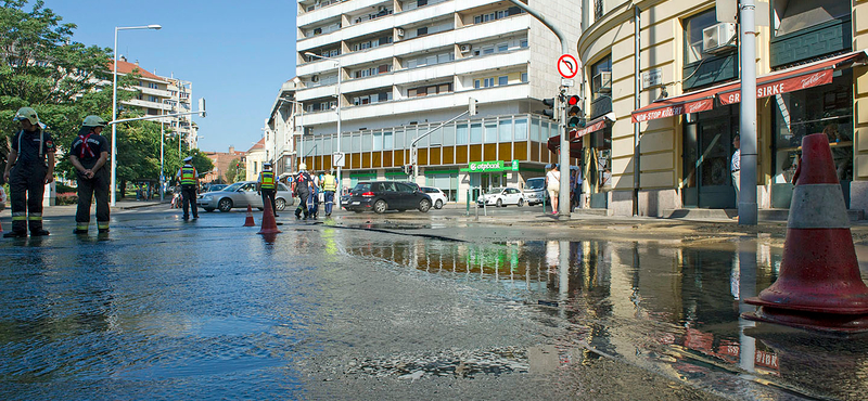 Újabb csőtörés történt Budán