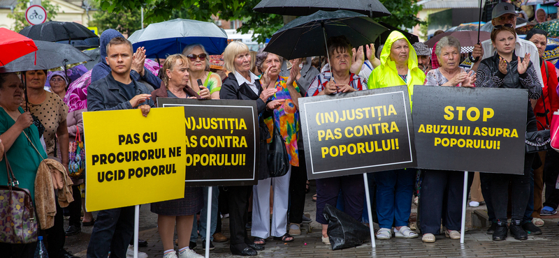 Moldovában betiltották az oroszbarát Sor pártot