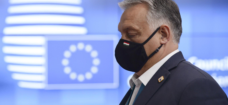 Orbán migránsozva magyarázza az uniós költségvetés vétóját