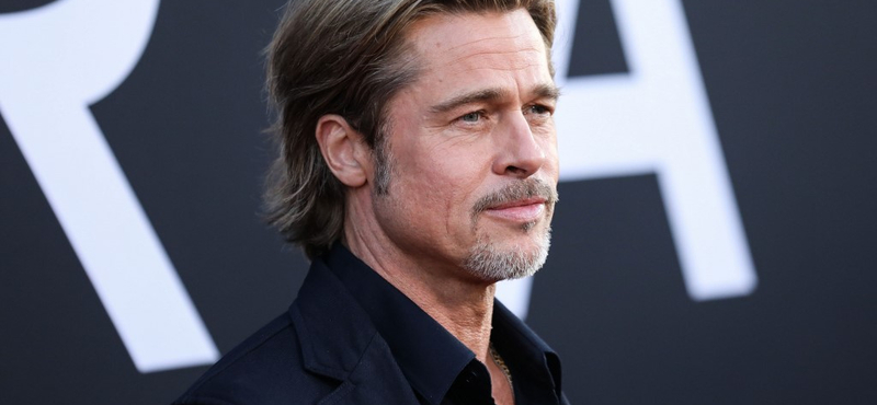 Brad Pitt bemutatta, milyen az, amikor úriember (videó)