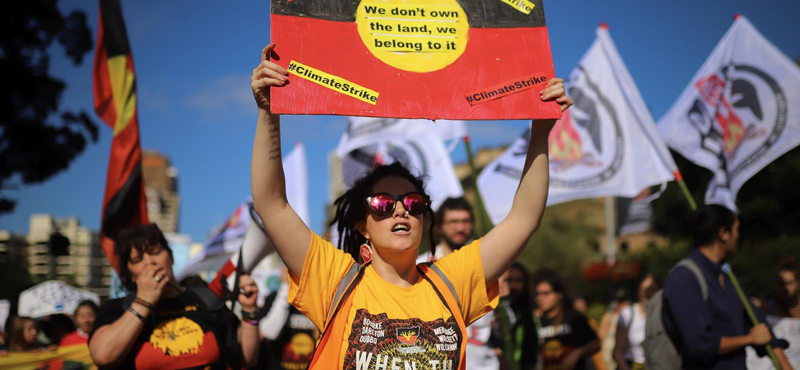 Százezrek tüntettek a klímavédelemért Ausztráliában