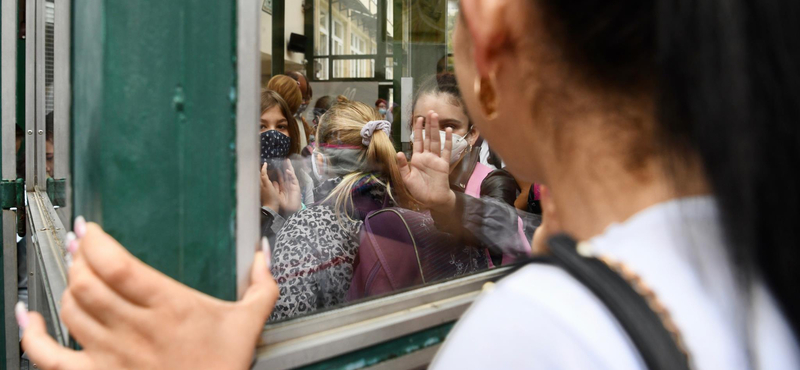 Ha az orvosok betű szerint betartják az előírást, kiürülhetnek az iskolák