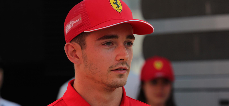 Öt évig a Ferrarié Charles Leclerc