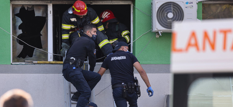 Az ablakon át menekültek a koronavírusos betegek a kigyulladt konstancai kórházból