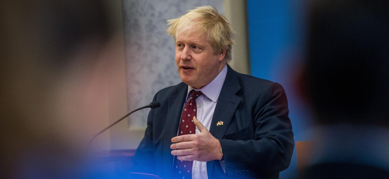 Eljárás indul Boris Johnson ellen a burkaviselésre vonatkozó kijelentései miatt