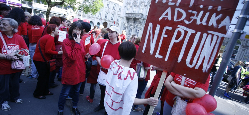 "Mit keres a fideszes képviselő egy szülői értekezleten?" 