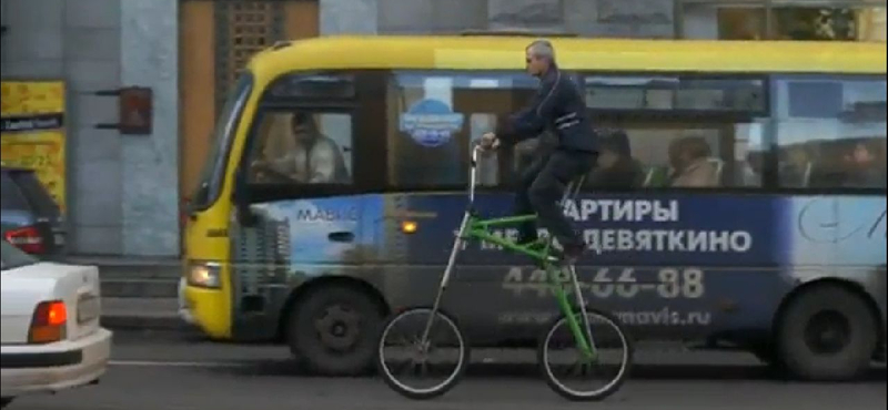 Az egyik legmenőbb kerékpár, amit valaha is láttunk - Transformer bringa (videó)