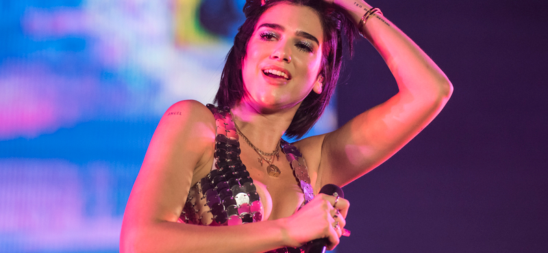 "A gyűlölet és a szorongás táptalaja": Dua Lipa kemény véleményt mondott a közösségi oldalakról