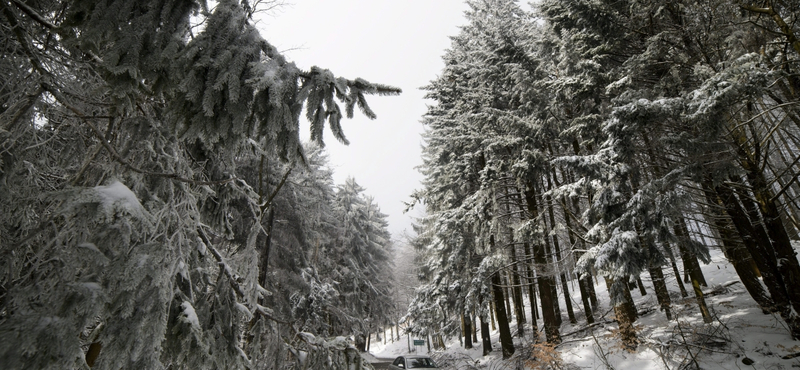 Nedvesek, latyakosak az utak, de este is lehet haladni