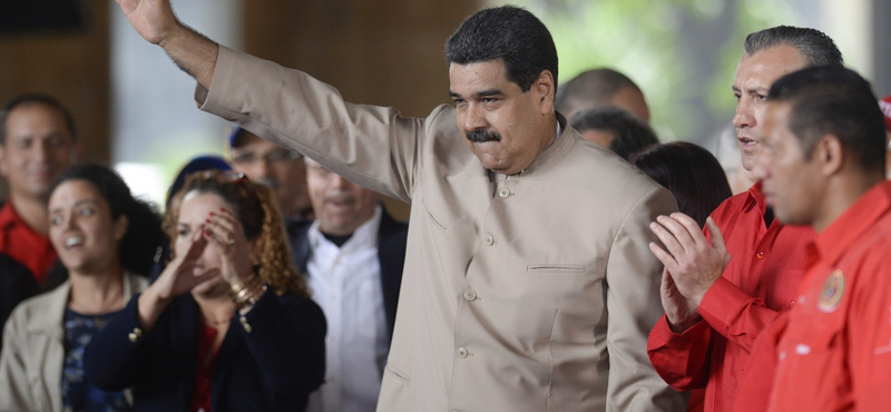 Máris röhejesnek ígérkezik a jövő évi elnökválasztás Venezuelában