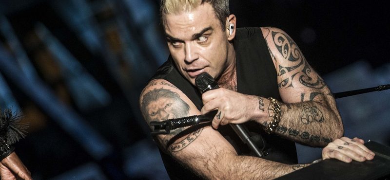 Robbie Williams is Budapesten nézte a tűzijátékot – videó