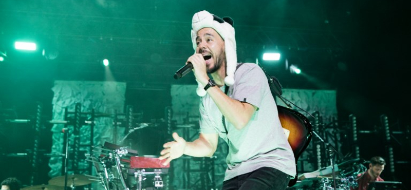 Mike Shinoda a Linkin Park frontemberének öngyilkosságáról: Nem a zeneiparral van baj, hanem az egész világgal