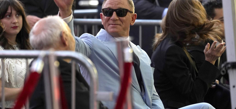 Daniel Craig csillagot kapott a Hírességek sétányán