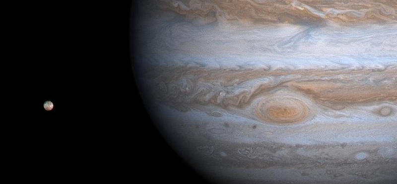 10+2 új holdat fedeztek fel a Jupiter körül, az egyik "szembe megy a forgalommal"