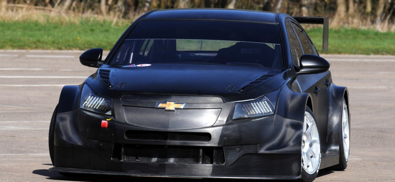 Megérkezett a WTCC-s Chevy Cruze is