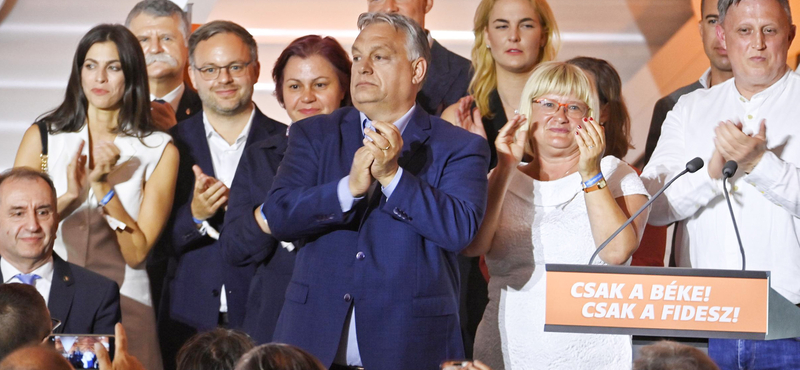 A HVG szavazása szerint Orbán bukóban van, jobban járna a Fidesz, ha mással vágna neki a jövő évi választásnak