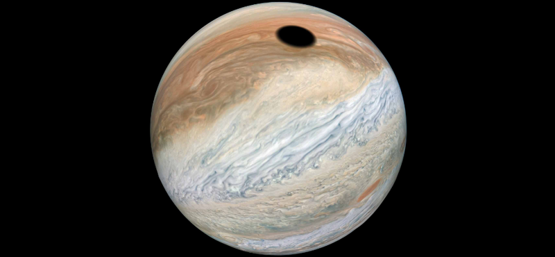 Nyugalom, nem kilyukadt a Jupiter, más okolható a fekete “pöttyért”