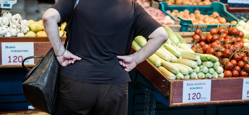 Visszaesett márciusban a boltok forgalma