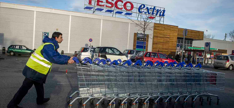 Bejött a háromszoros bér, a Tesco bedurrantja a rakétákat vasárnap