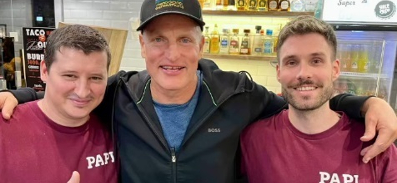 Woody Harrelson most a Madách téren bukkant fel