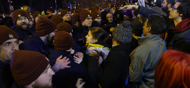 Három embert vettek őrizetbe a Pride betiltása elleni tüntetésen