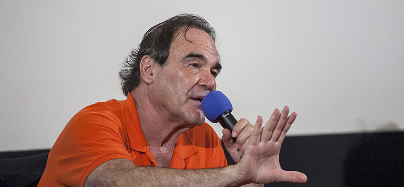 Terelt, néhány titkot mégis kiadott Oliver Stone Budapesten