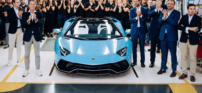 Elkészült a legutolsó Lamborghini Aventador