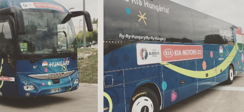 Üzenjünk Brüsszelnek: Ry-ry-Hungary - megihlette olvasóinkat a válogatott buszának felirata