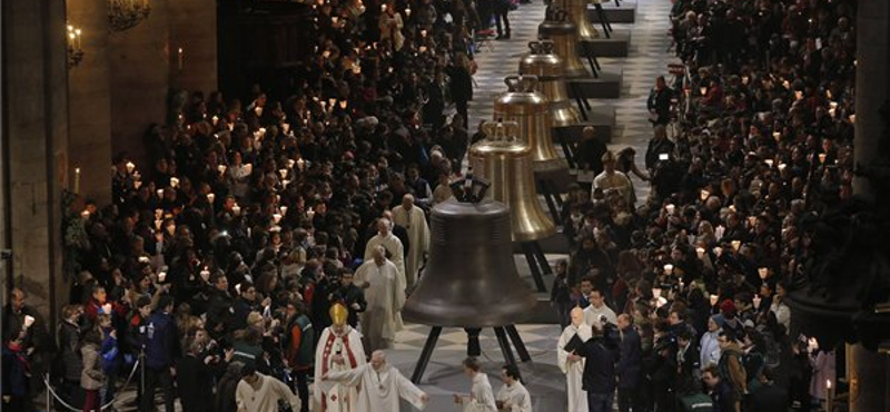 Felszentelték a Notre Dame új harangjait - fotó