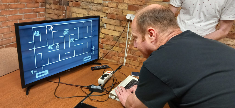 Több mint 40 éves, magyar fejlesztésű számítógépre írták meg Doomot és más legendás játékokat