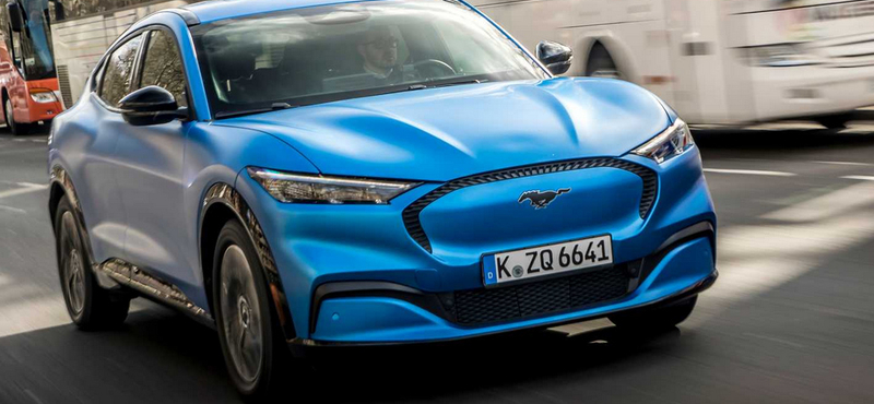 Európába jött az elektromos Ford Mustang divatterepjáró