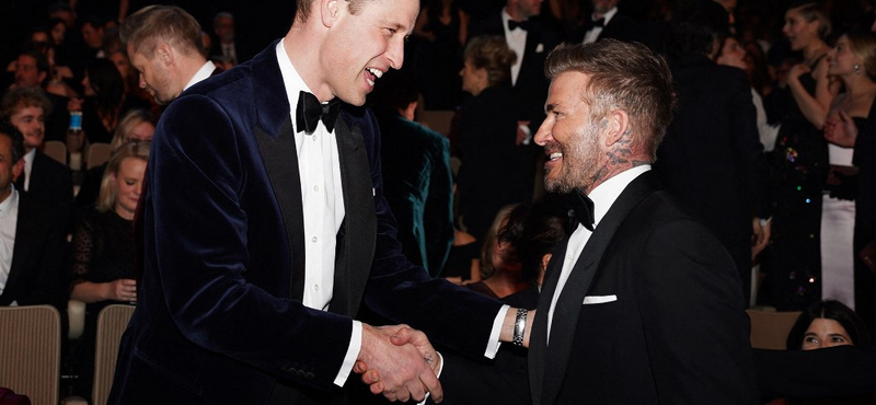 Lovaggá ütik David Beckhamet