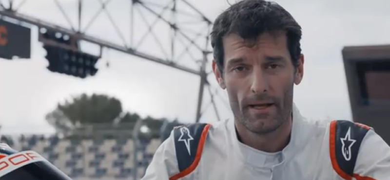 A Porsche „özvegycsinálójától” elakadt Walter Röhrl és Mark Webber szava – videó