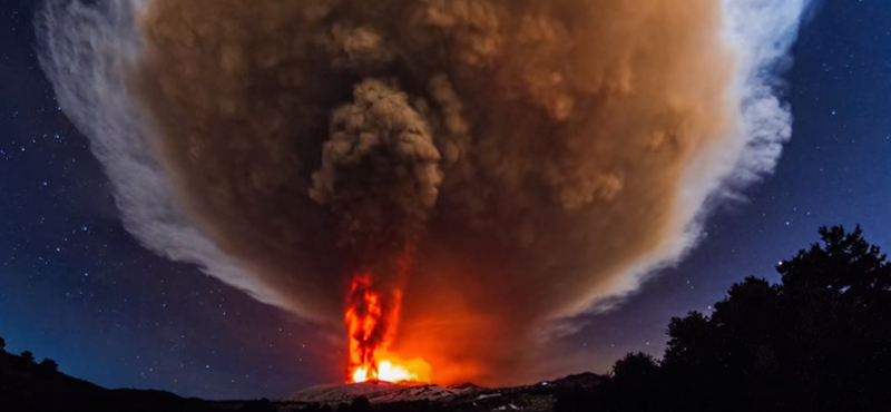 Videó: Felébredt az Etna Szicíliában és elképesztő látványt nyújt