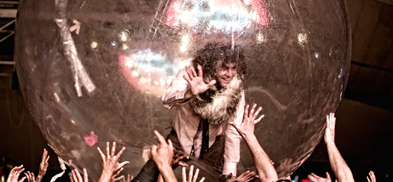 Zene éjszakára: a Flaming Lips és Yoko Ono egymásra találása