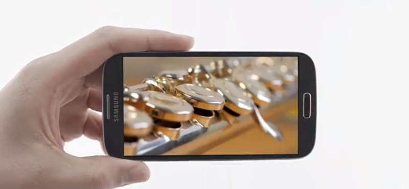 13 perces videó: minden, amit a Galaxy S4-ről tudni érdemes