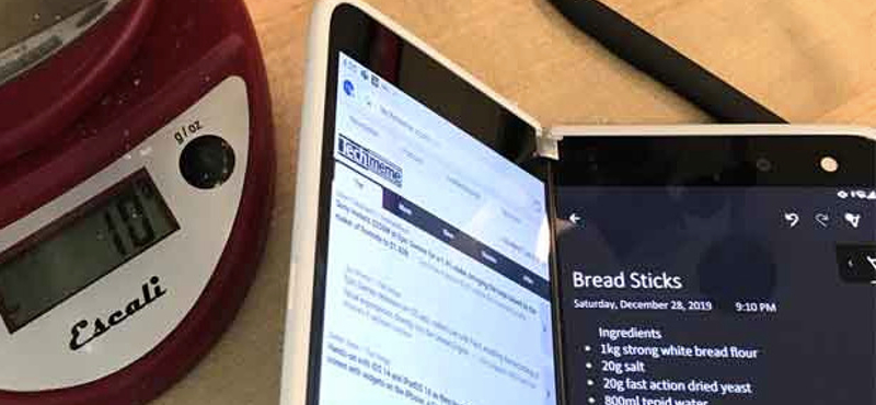 Jön a Microsoft androidos telefonja: újabb képek kerültek elő a Surface Duóról