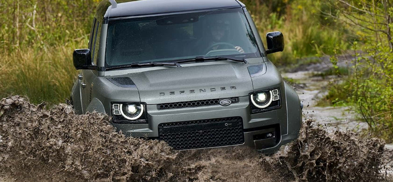 Politikailag nem túl korrekt a 635 lóerős biturbó V8-as új Land Rover