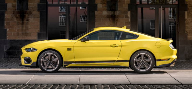 6,8 literes V8-ast kaphat a Ford Mustang