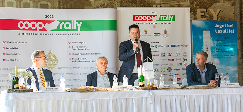Pincészetnél startolt, túró rudit készítő üzemnél finiselt a Coop Rally mezőnye a verseny első napján