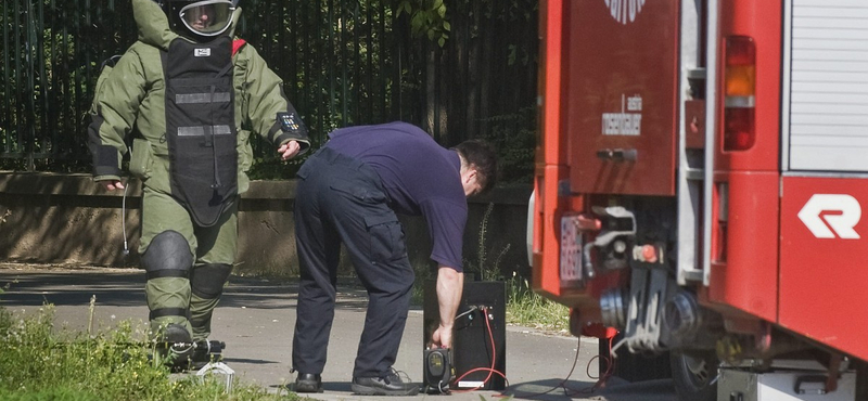 Gránátot találtak a fővárosi Úri utcában, öt házat kiürítettek