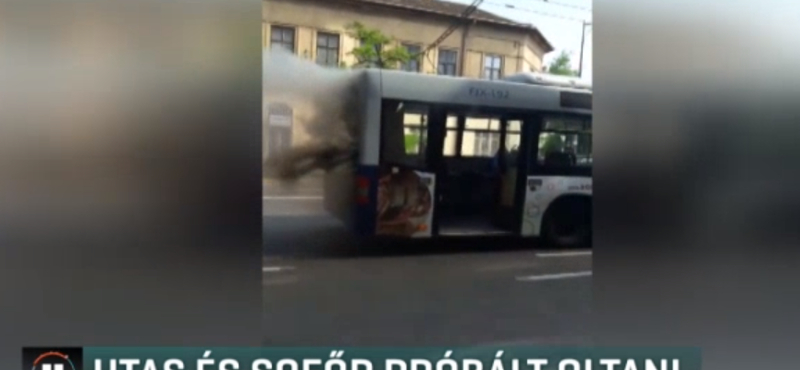 Nagy volt a pánik a Kálvária téren kigyulladt buszon