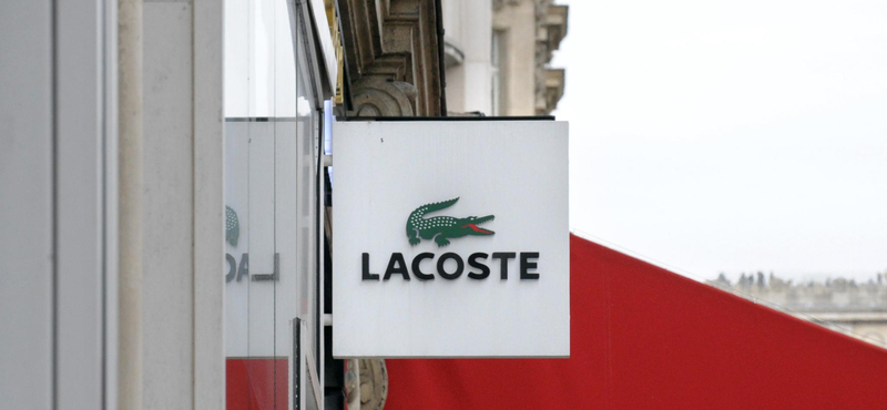 Kihalófélben levő állatokra cserélte a krokodilt a Lacoste