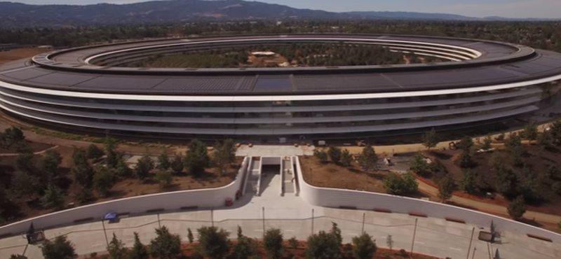 Még mindig van változás: itt a legújabb drónvideó az Apple Parkról