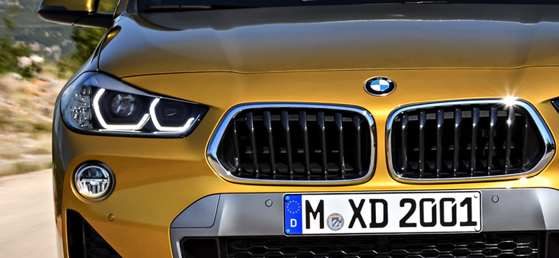 Megérkezett, íme teljes pompájában a kupésra faragott BMW X2