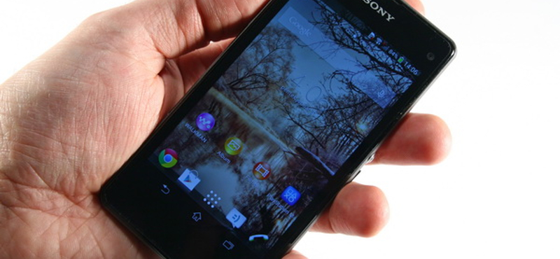 Csúcsmobil, ami végre kisebb: Sony Xperia Z1 Compact