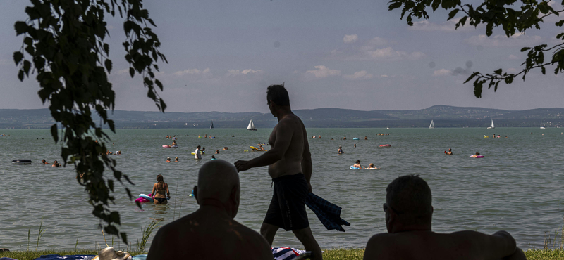 Két SUP-ost is ki kellett menteni a Balatonból csütörtökön