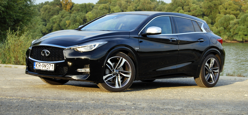 Infiniti Q30 Sport teszt: két legyet egy csapásra