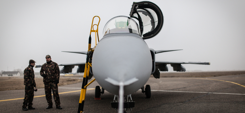 Bombákkal szerelik fel a magyar Gripeneket